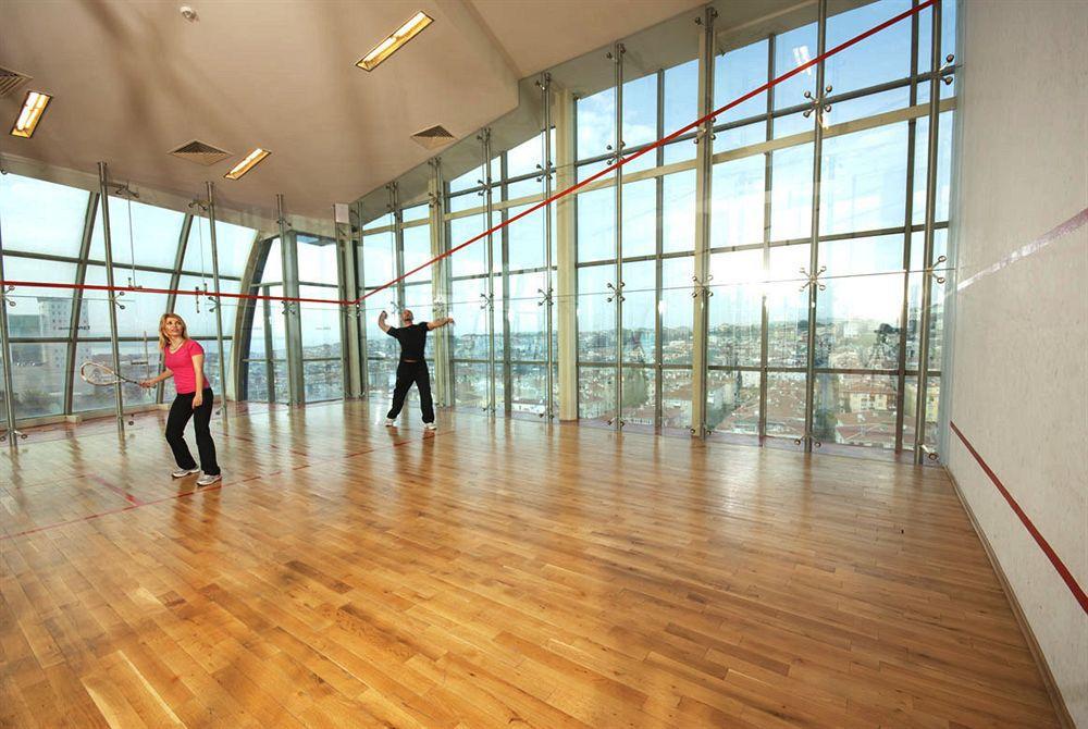Eser Premium Hotel & Spa Бююкчекмедже Экстерьер фото Squash courts at the National Indoor Arena