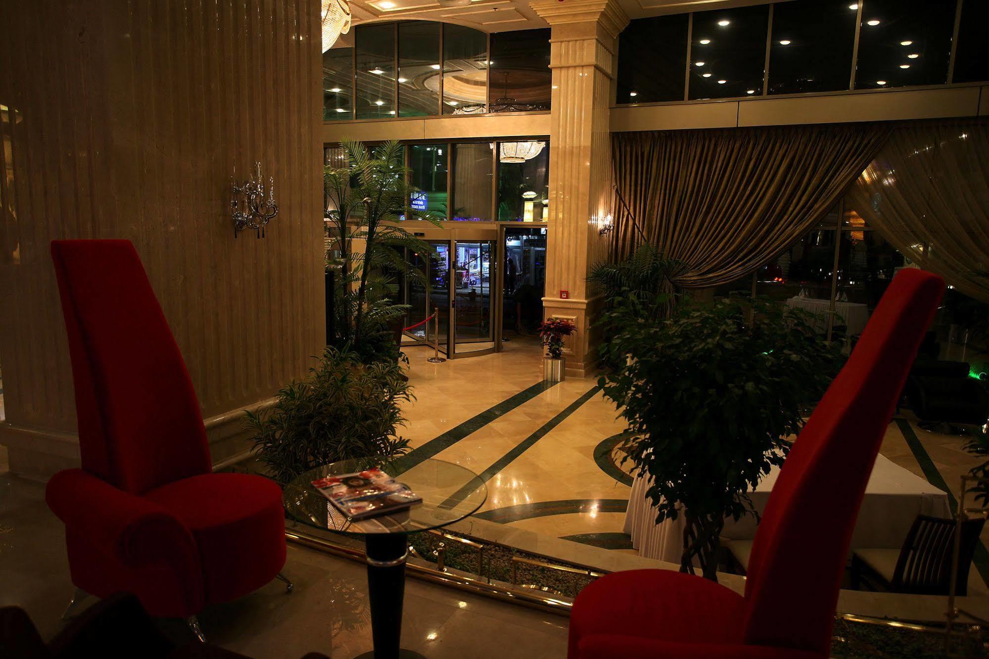 Eser Premium Hotel & Spa Бююкчекмедже Экстерьер фото Lobby